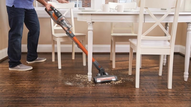 Tyčový vysávač Black-Decker POWERSERIES Extreme BHFEV182C-QW (s batériou)
