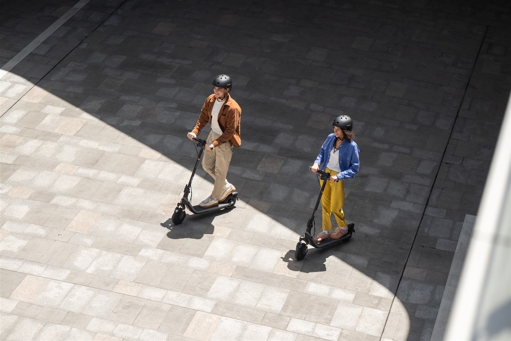 Elektrická kolobežka Segway E2 EII antracitová farba „“
