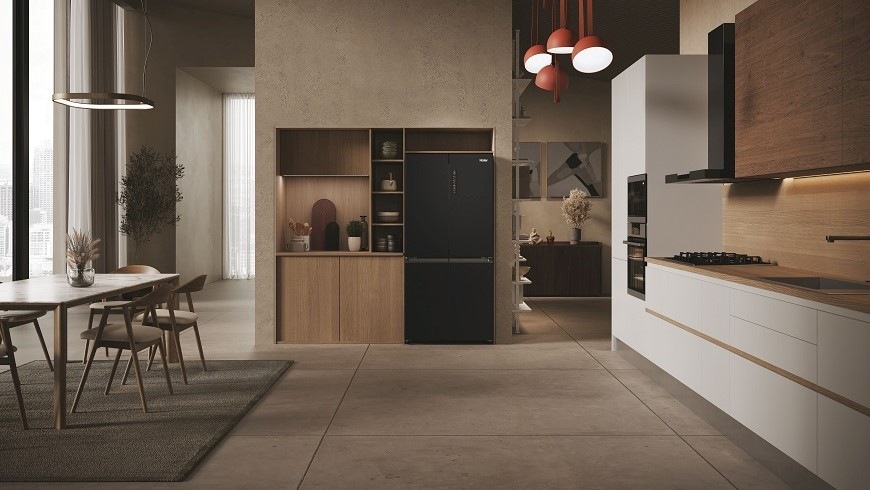 Americká chladnička Haier HCR3818ENPT čierna Americká chladnička Haier HCR3818ENPT čierna