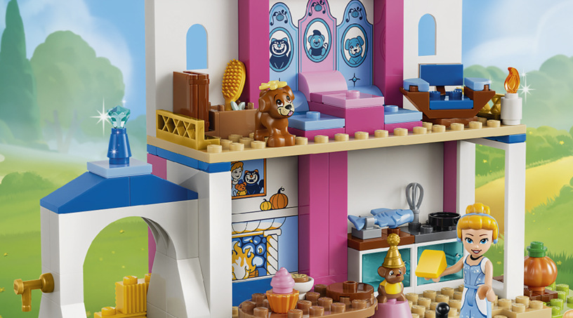 Stavebnica LEGO® │ Disney 43283 Popoluškin zámok a zvieratká Popolkin zámok podporuje prvé staviteľské zručnosti a poteší malých milovníkov rozprávok aj zvieracích kamarátov.