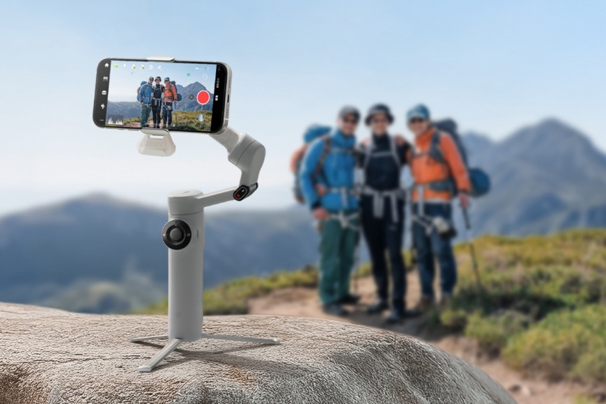 Stabilizátor Insta360 Flow 2 AI Tracker Bundle sivý Insta360 Flow 2 AI Tracker Bundle, biela