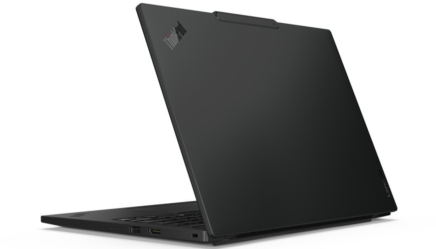 Notebook Lenovo ThinkPad L13 Gen 6 čierny Detail obrázku na otvorený notebook zo zadnej strany.