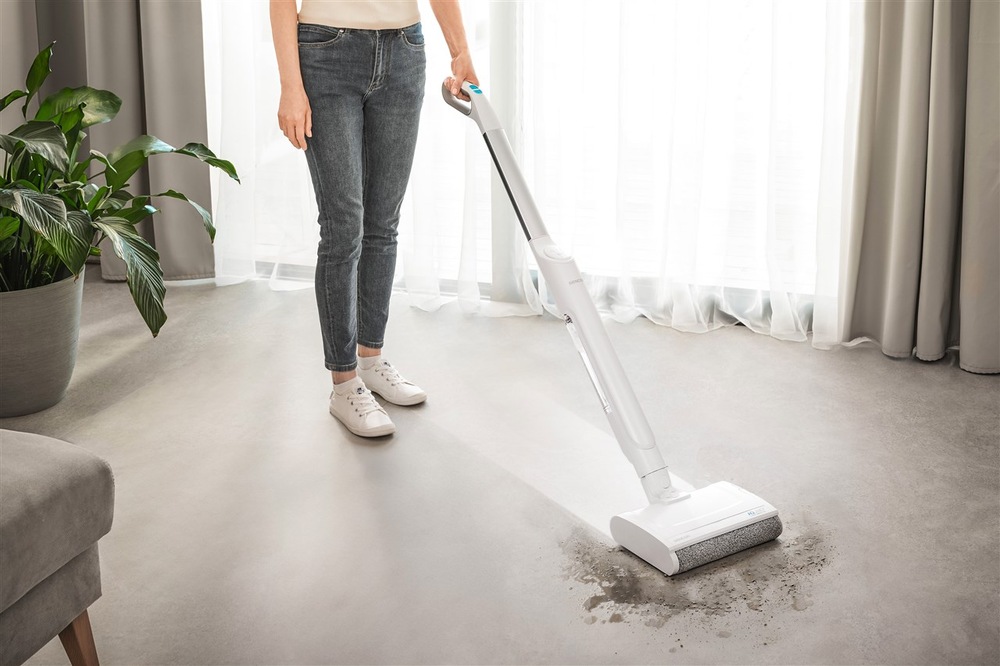 Čistič tvrdých podláh Sencor SVW 3500WH biela