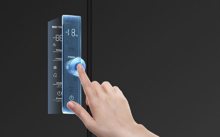 Chladnička s mrazničkou Hisense RF632N4AFC1 čierna Americká chladnička Hisense RF632N4AFC1, čierna, LED panel