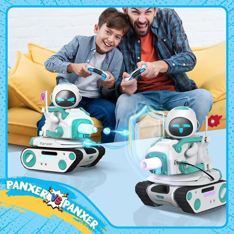 Robot Energize Lab Panxer PNX100B biely/modrý Otec so synom sa hrajú s tankami Energize Lab Panxer v režime Multiplayer