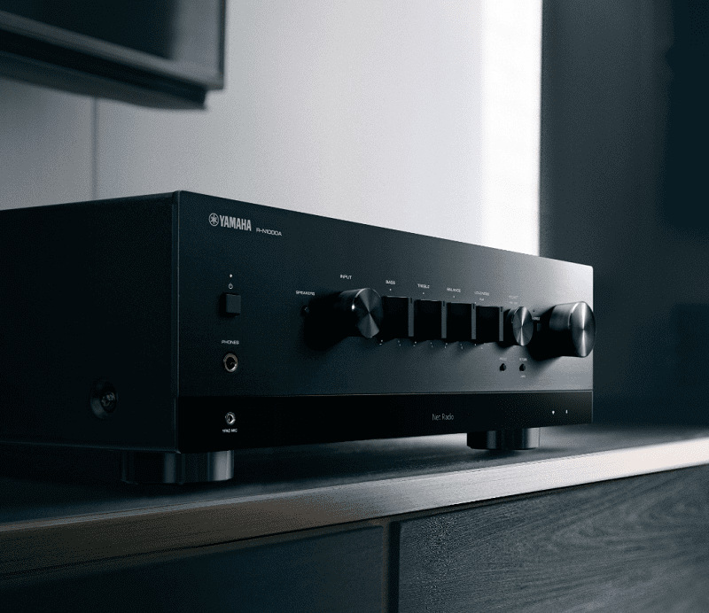 AV Receiver Yamaha R-N1000A strieborný AV Receiver Yamaha R-N1000A strieborný