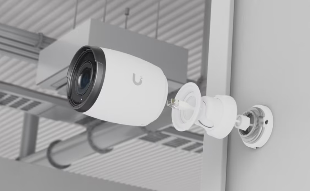 IP kamera Ubiquiti UniFi Protect UVC-AI-Pro-White, outdoor, 8Mpx (4K), 3x zoom, IR, PoE napájanie, LAN 1Gb, antivandal biela IP kamera Ubiquiti UniFi Protect UVC-AI-Pro-White, outdoor, 8Mpx (4K), 3x zoom, IR, PoE napájanie, LAN 1Gb, antivandal biela