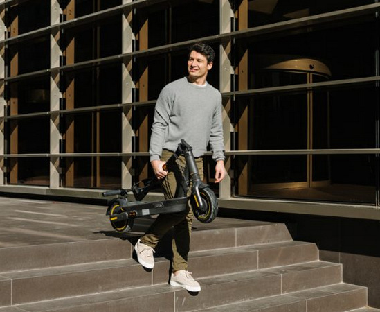 Elektrická kolobežka Segway MAX G2 E