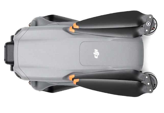 Dron DJI Air 3 Fly More Combo (DJI RC 2) sivý Dron DJI Air 3 Fly More Combo (DJI RC 2) sivý