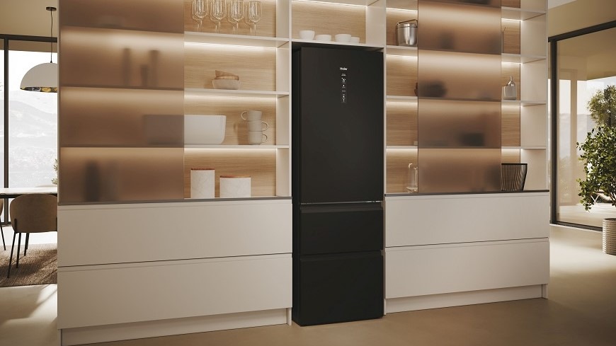 Chladnička s mrazničkou Haier HTW5618DNPT čierna Chladnička s mrazničkou Haier HTW5618DNPT čierna