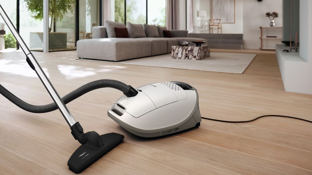 Podlahový vysávač Miele Guard M1 Parquet Flex biely