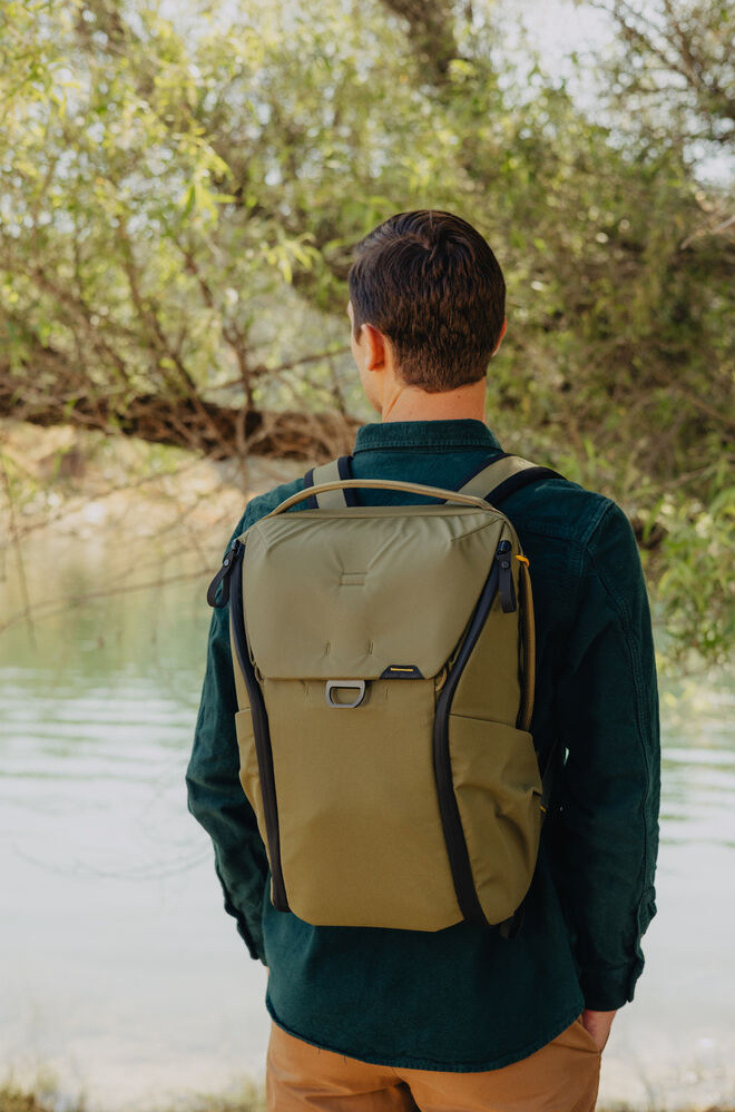 Batoh Peak Design Everyday Backpack 20L (v2) khaki Batoh Peak Design Everyday Backpack 20L (v2) khaki