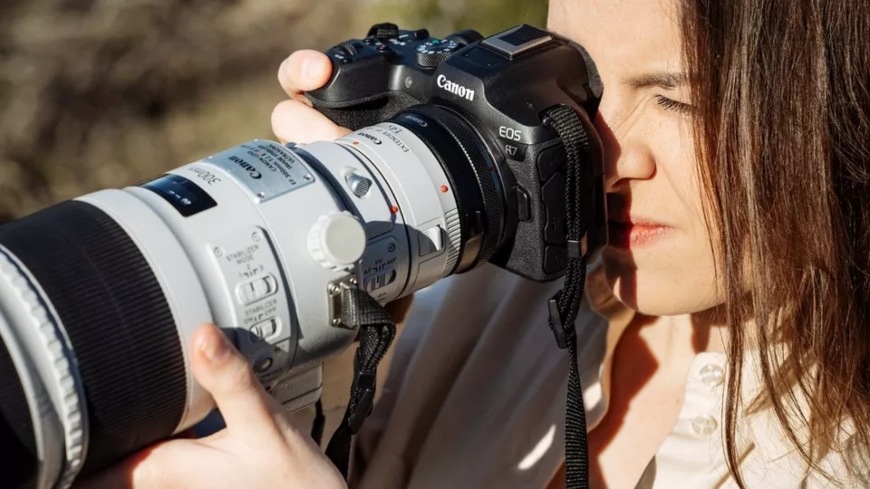 Digitálny fotoaparát Canon EOS R7, telo čierny Canon EOS R7, čierna