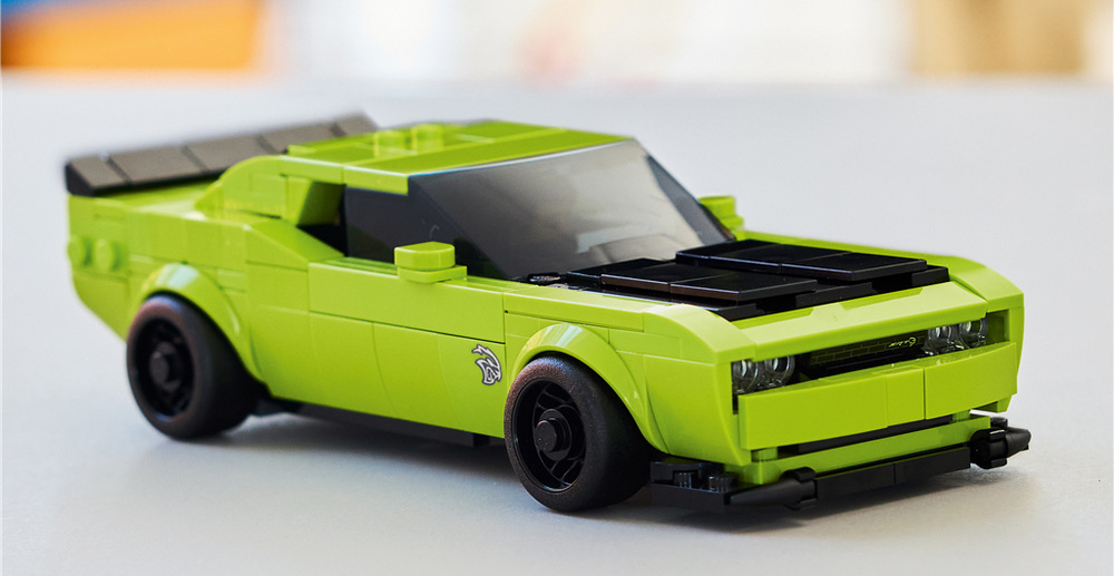Stavebnica LEGO® Speed Champions 77237 Sportovní auto Dodge Challenger SRT Hellcat Model je možné doplniť o ďalšie vozidlá LEGO Speed Champions a vytvoriť tak vlastnú zbierku športových automobilov.