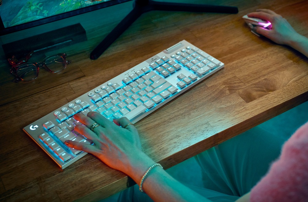 Klávesnica Logitech G915 X Lightspeed Wireless, US layout biela Klávesnica Logitech G915 X Lightspeed Wireless, US layout biela
