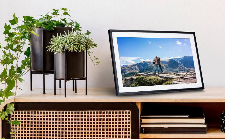 Elektronický fotorámček Rollei Smart Frame WiFi 151 čierny Fotorámik digitálny Rollei Smart Frame WiFi 151″ width=