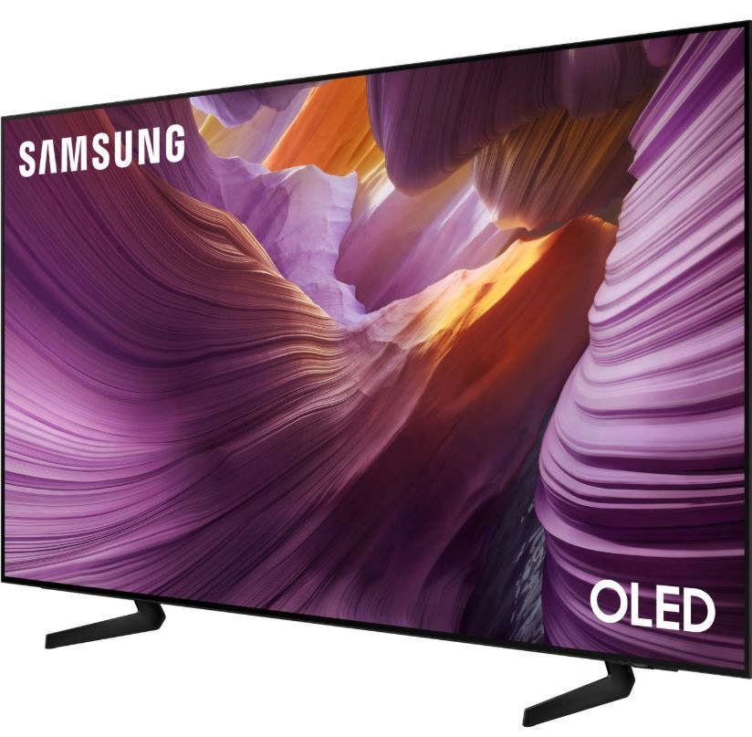 Televízia Samsung QE55S84FA mierne na točená. Nao brazovke sú fialové obrazce a dole napis OLED, hore je Samsung