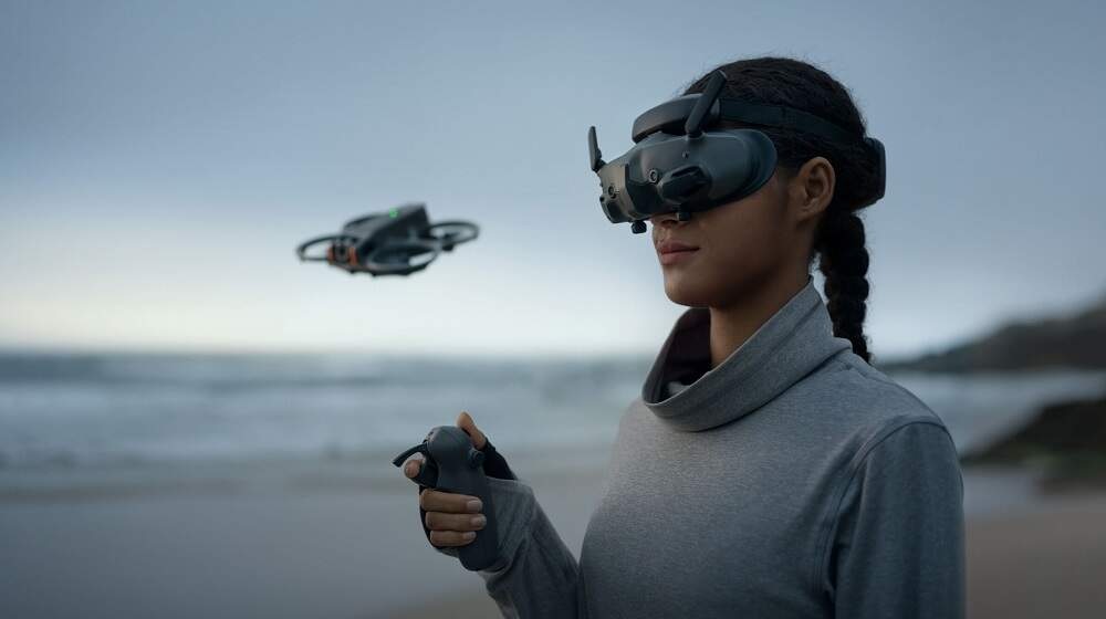 Ovládač DJI RC Motion 3 sivý Ovládač DJI RC Motion 3 sivý