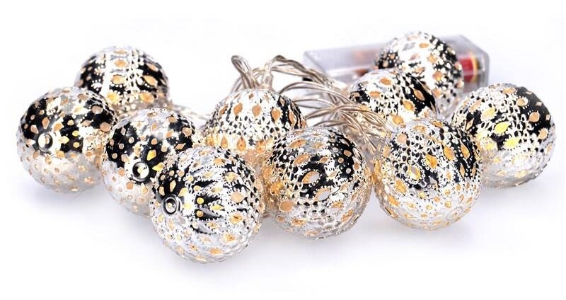 Vianočné osvetlenie Solight reťaz - guľa strieborné, 10LED, 1m, 2x AA, IP20