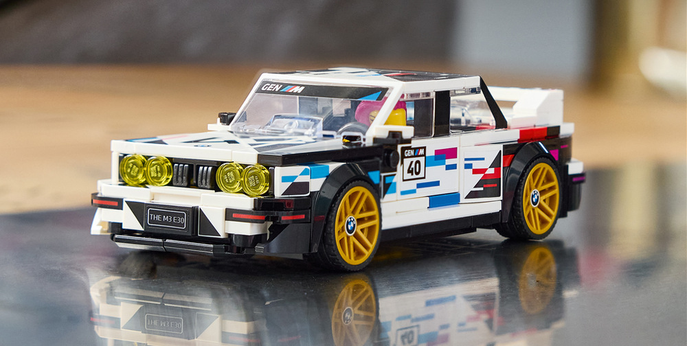 BMW M3 môžete postaviť proti ďalším vozidlám Speed ​​Champions a vytvoriť vlastné závody aj zbierku.