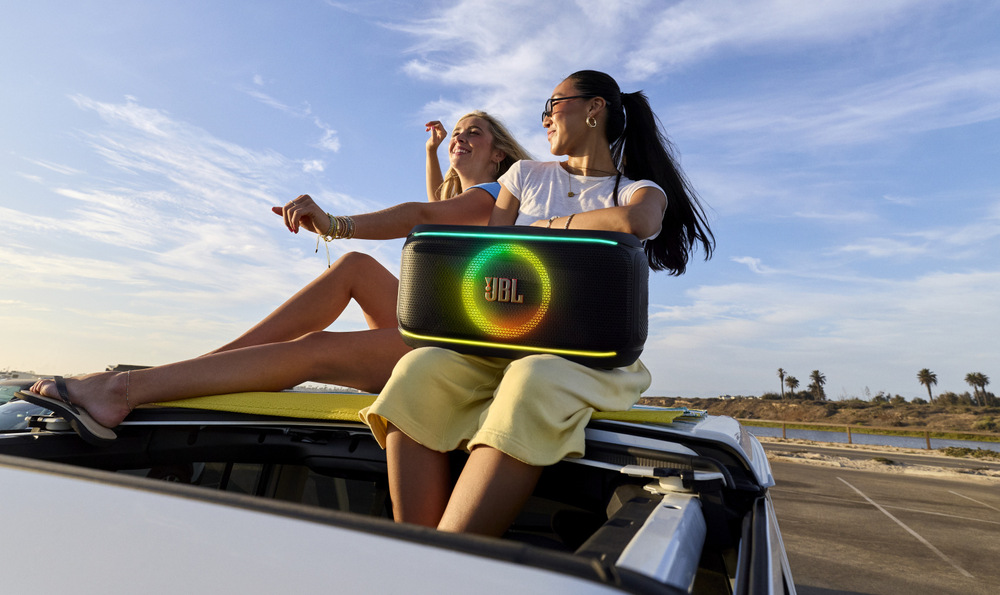 Párty reproduktor JBL PartyBox On-The-GO-2 čierny S JBL PartyBox On-The-Go 2 si užijete aj zábavu pri karaoke