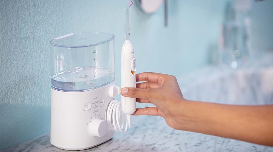Ústna sprcha Philips Sonicare Power Flosser HX3911/40 biela