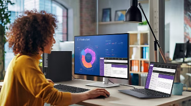 Monitor Dell UltraSharp U2724DE strieborný