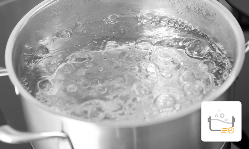Indukčná varná doska Whirlpool W Collection SMO 658C/BT/IXL čierna