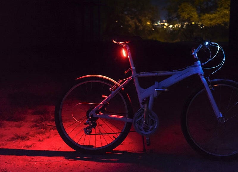 Lampáš Solight WN45, LED nabíjacie zadné cyklo svetlo, 3W COB, nabíjacie, Li-Ion čierna/červená