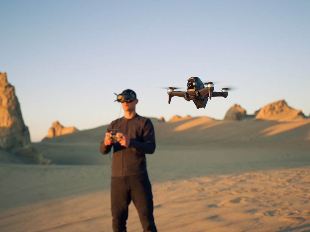 Dron DJI FPV Combo sivý