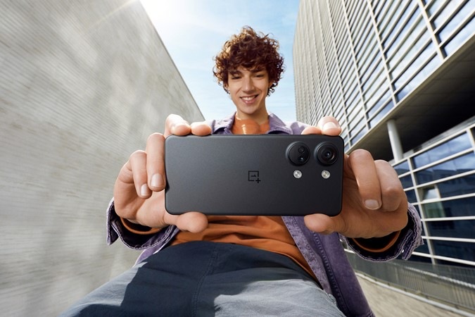 Mobilný telefón OnePlus Nord 3 5G 8 GB / 128 GB sivý Mobilný telefón OnePlus Nord 3 5G 8 GB / 128 GB sivý