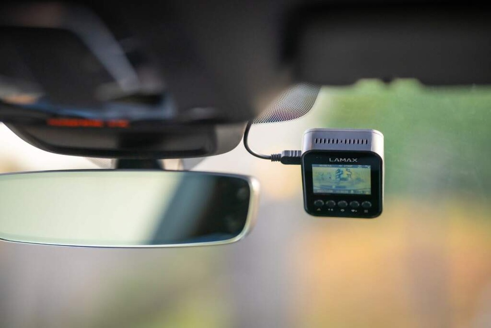 Autokamera LAMAX F10 GPS 4K čierna Autokamera LAMAX F10 GPS 4K čierna