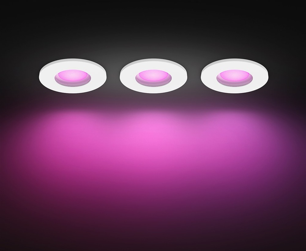 Nasvetlenie pomocou RGB svietidla Philips Xamento Hue