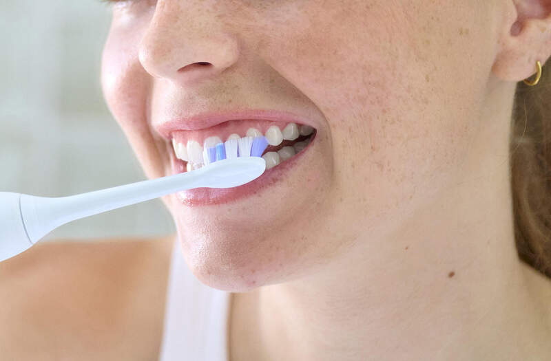 Náhradné hlavice Philips Sonicare Sensitive HX6056/87 (6 ks) biela