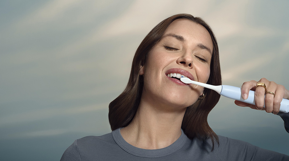 Zubná kefka Philips Sonicare 5300 HX7106/01 modrá Zubní kartáček Philips HX7108/01 Sonicare 5300