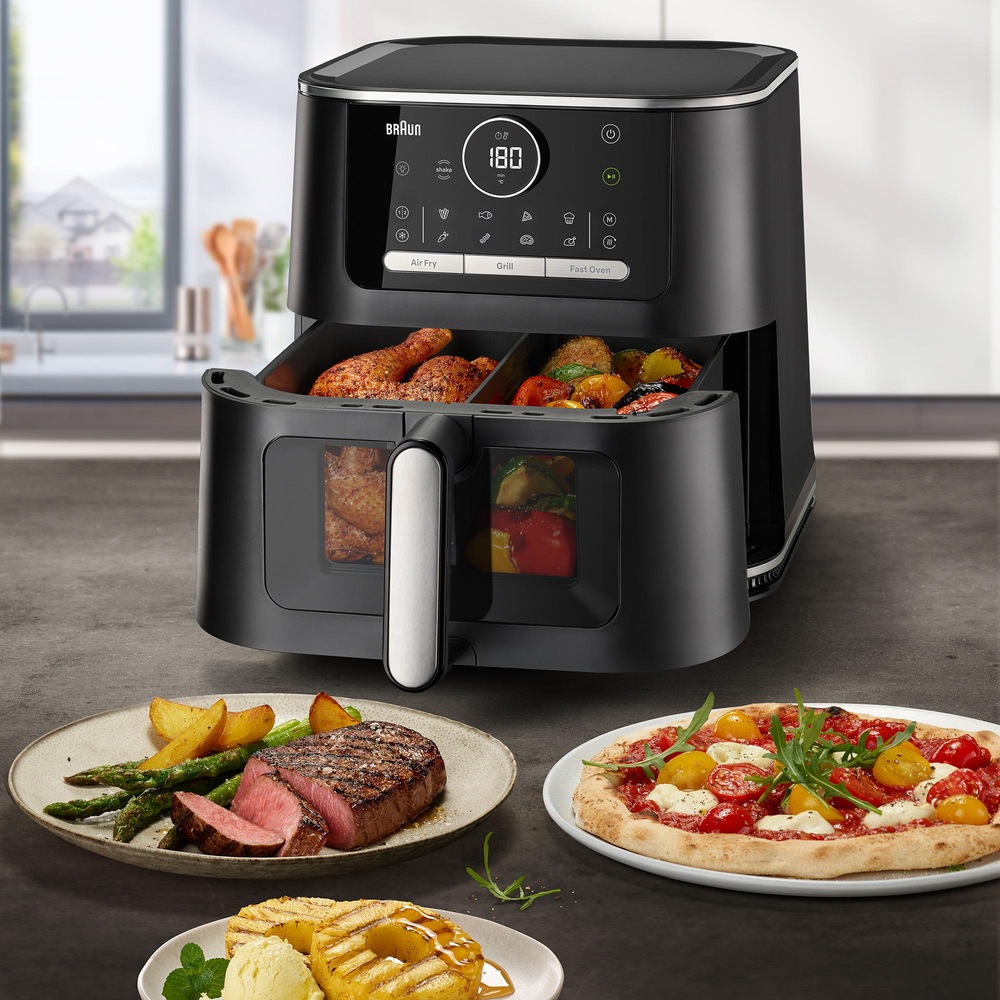 Fritéza teplovzdušná Braun MultiFry 7 HF7076BK čierna Pootvorená fritéza Braun Multifry 7 HF7076BK plné jedla