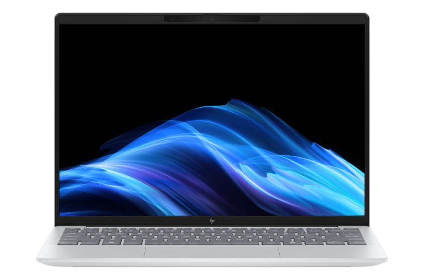 Otvorený a zapnutý notebook HP Omnibook 7 Aero 13-bg1300nc spredu