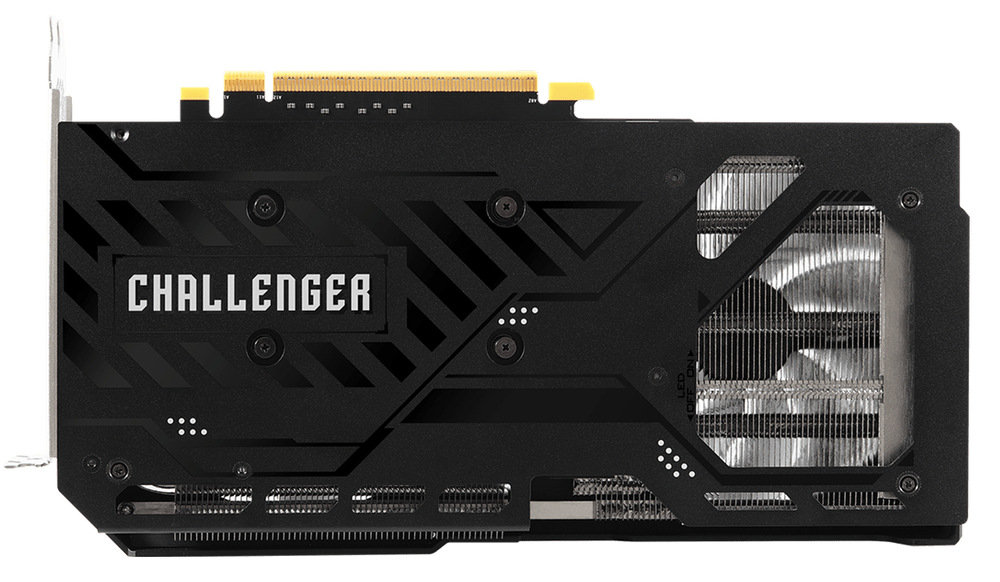 Grafická karta ASRock Intel Arc B580 Challenger 12G OC čierny Pohľad zhora na zadnú časť grafickej karty s viditeľnou mriežkou a čiastočne aj ventilátorom.