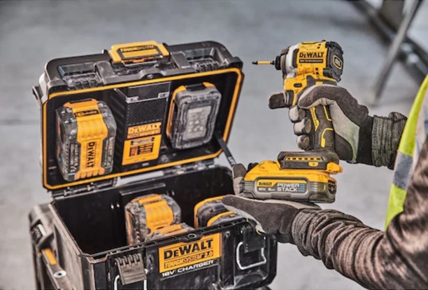 Nabíjací box Dewalt TOUGHSYSTEM 2.0 DWST83471