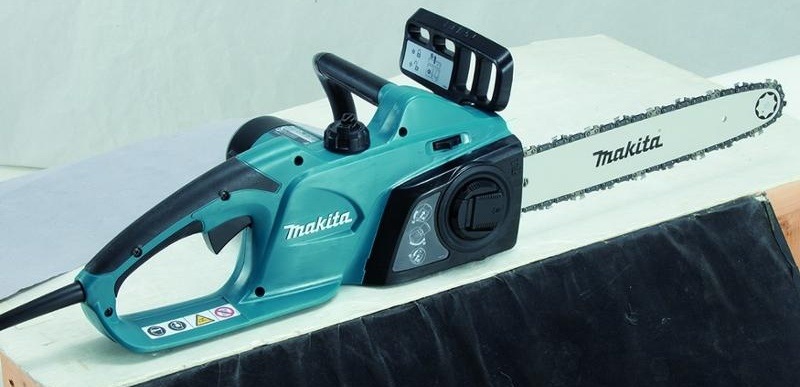 Píla reťazová Makita UC3541A