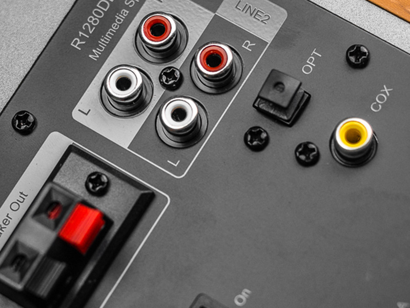 Reproduktory Edifier R1280DB (2 ks) hnedé Reproduktory Edifier R1280DB (2 ks) hnedé