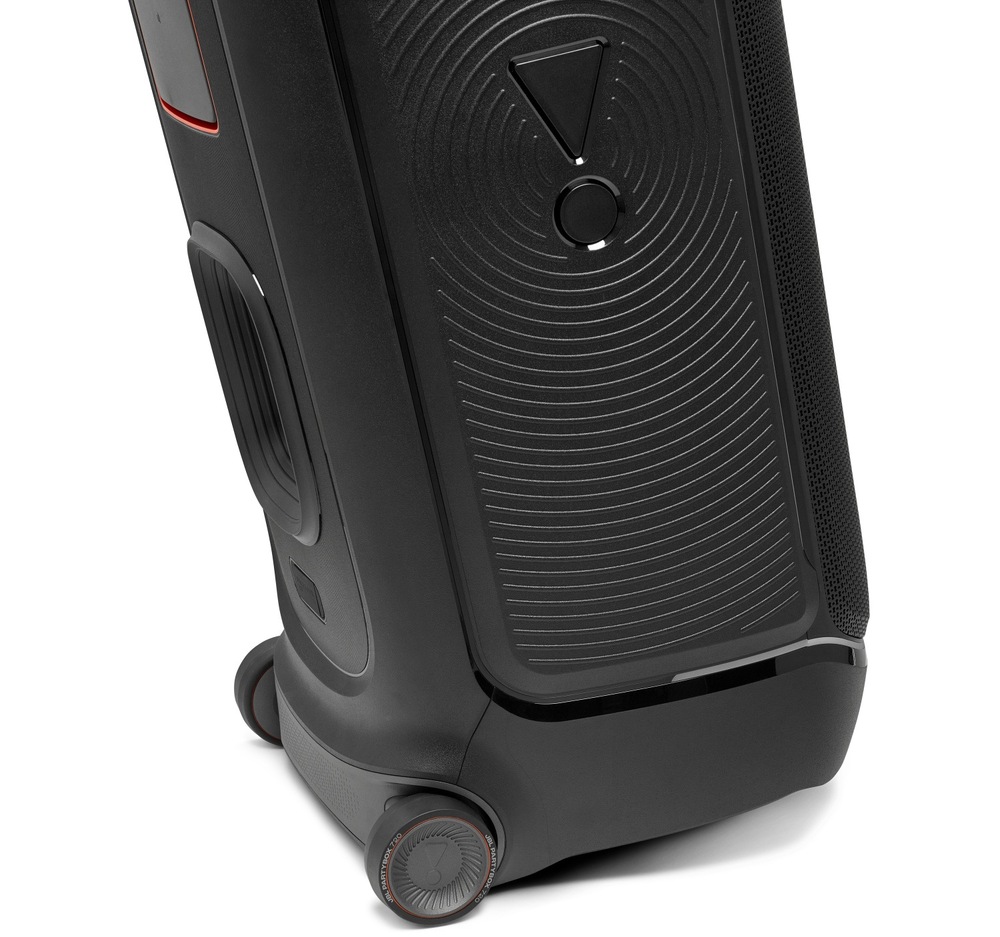 JBL PARTYBOX 720 zaujme tiež jednoduchou manipuláciou