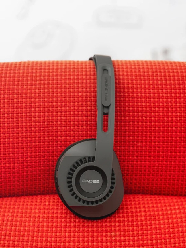 Slúchadlá Koss KPH30 Wireless čierna Koss KPH30 Wireless, čierna