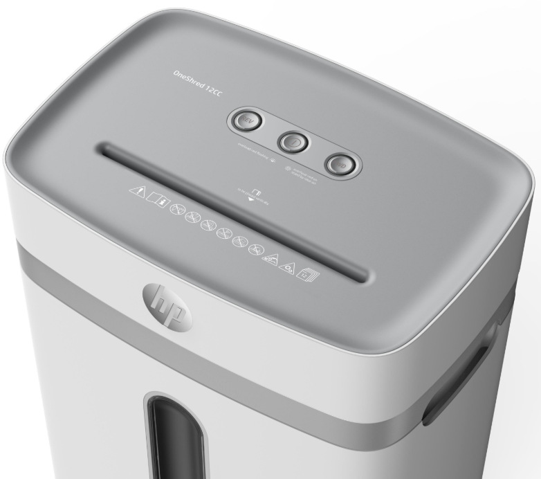 Šikmý pohľad na ovládací panel a vstupný otvor Skartovače HP OneShred 12CC