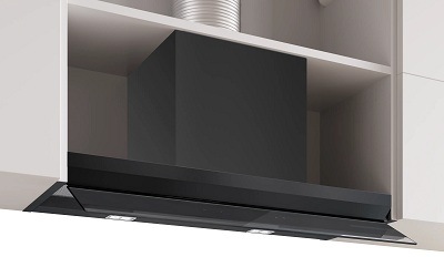 Vstavaný odsávač pár Bosch DBB87DP60 v kuchynskej linke