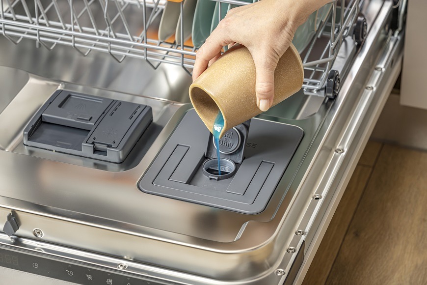 Vstavaná umývačka Gorenje GV693A65AD, múdre doplňovanie čistiaceho prostriedku