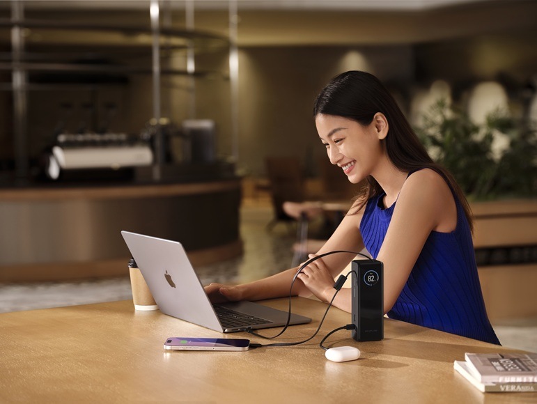 Powerbank EcoFlow RAPID 25000mAh, 170W, 2x100W USB-C kabel čierny Powerbank EcoFlow RAPID 25000mAh, 170W, 2x100W USB-C kabel čierny