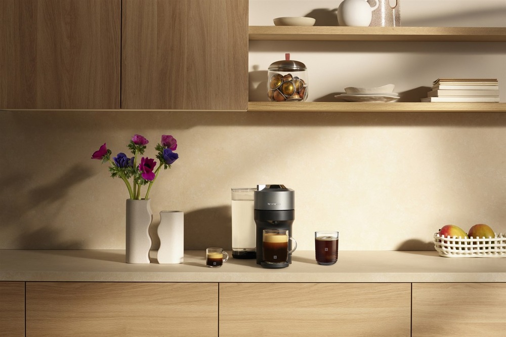Kapsulový kávovar Krups Nespresso Vertuo Pop+ XN930T10 Titanium Kapsulový kávovar Krups Nespresso Vertuo Pop+ XN930T10 Titanium