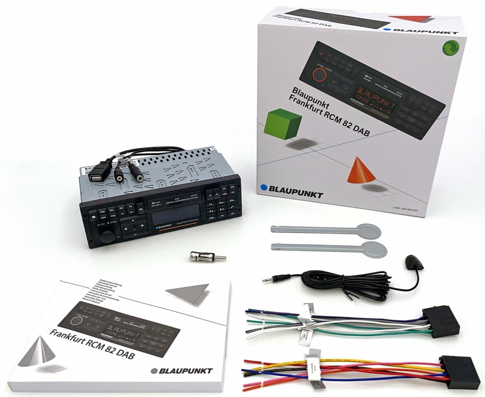 Autorádio Blaupunkt Frankfurt RCM 82 DAB čierne Autorádio Blaupunkt Frankfurt RCM 82 DAB s príslušenstvom