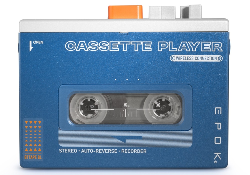 Walkman Bigben BTTAPEBL biely/modrý Walkman Bigben je možné pripojiť slúchadlá cez 3,5mm výstup